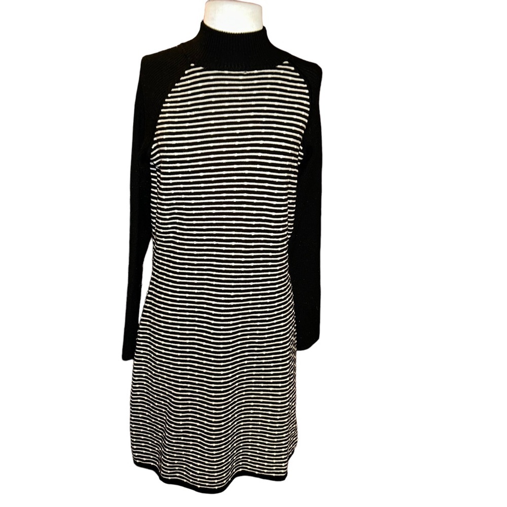 Title Nine Sweater Dress Tunic Merino Wool Blend Black Stripe Size medium m.